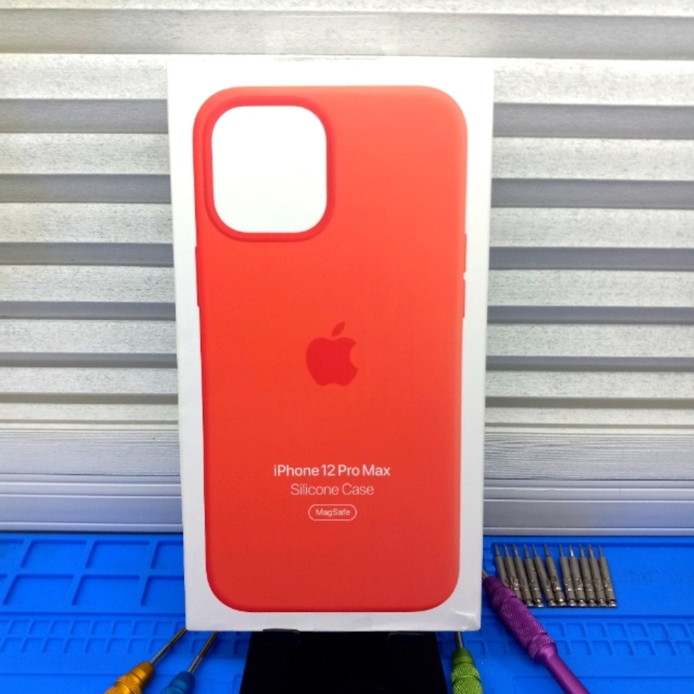 Iphone 12 pro max silicone case